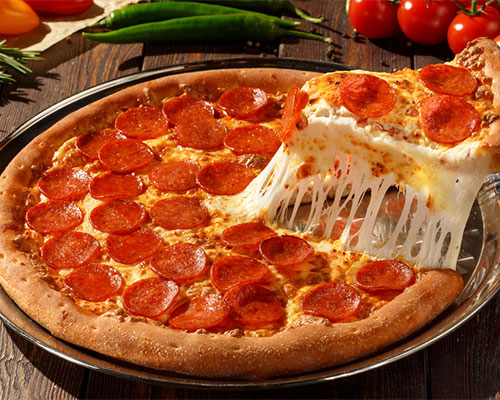 Pepperoni̇ Pi̇zza