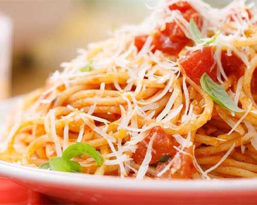Spaghetti Napoli̇ten